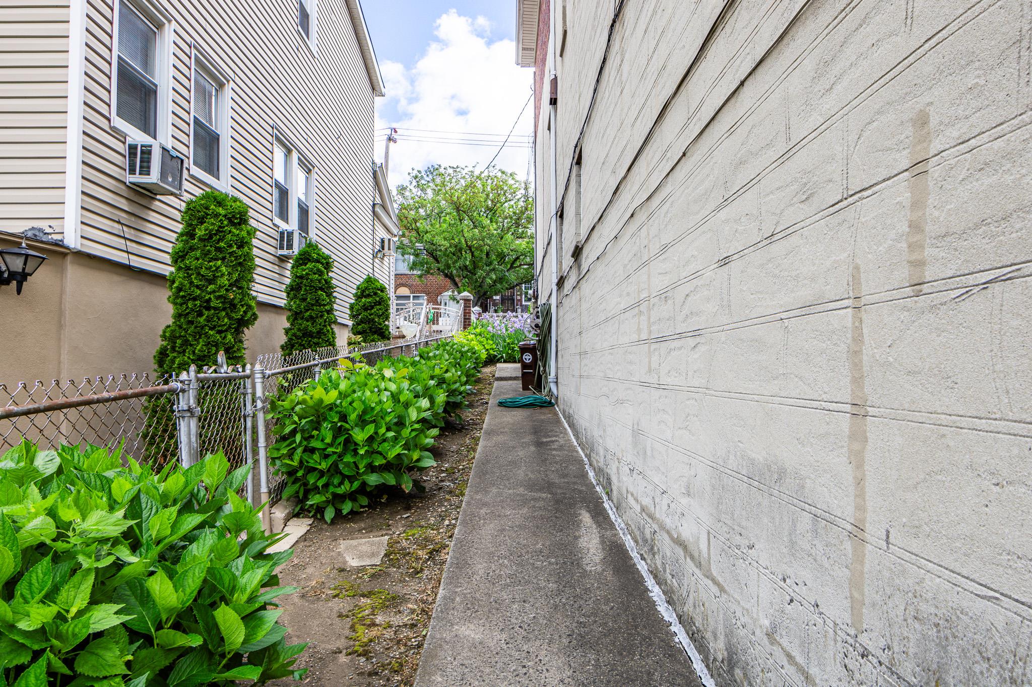 1925 Bogart Avenue, Bronx, NY 10461