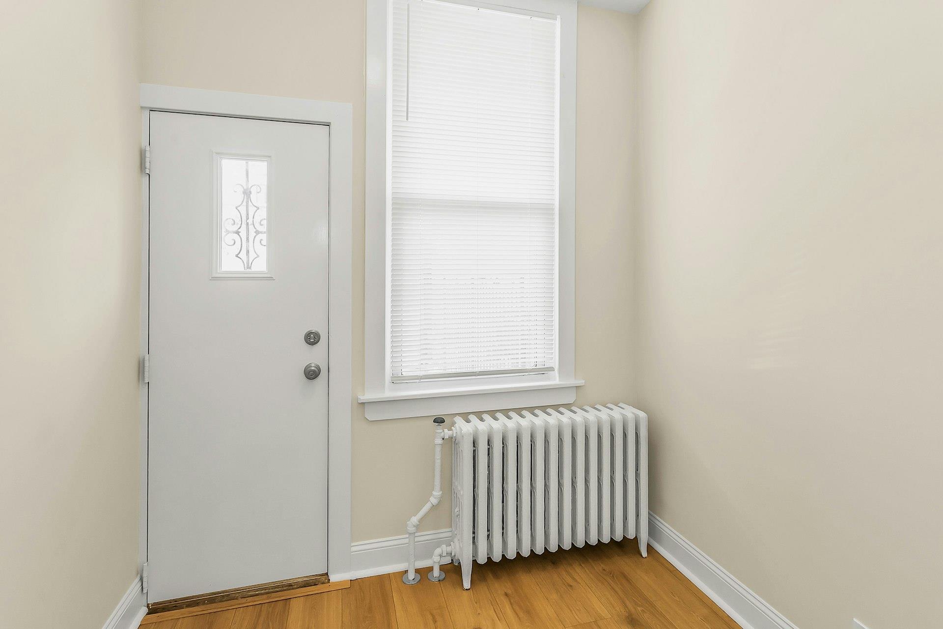 25-34 42nd Street, Astoria, NY 11103