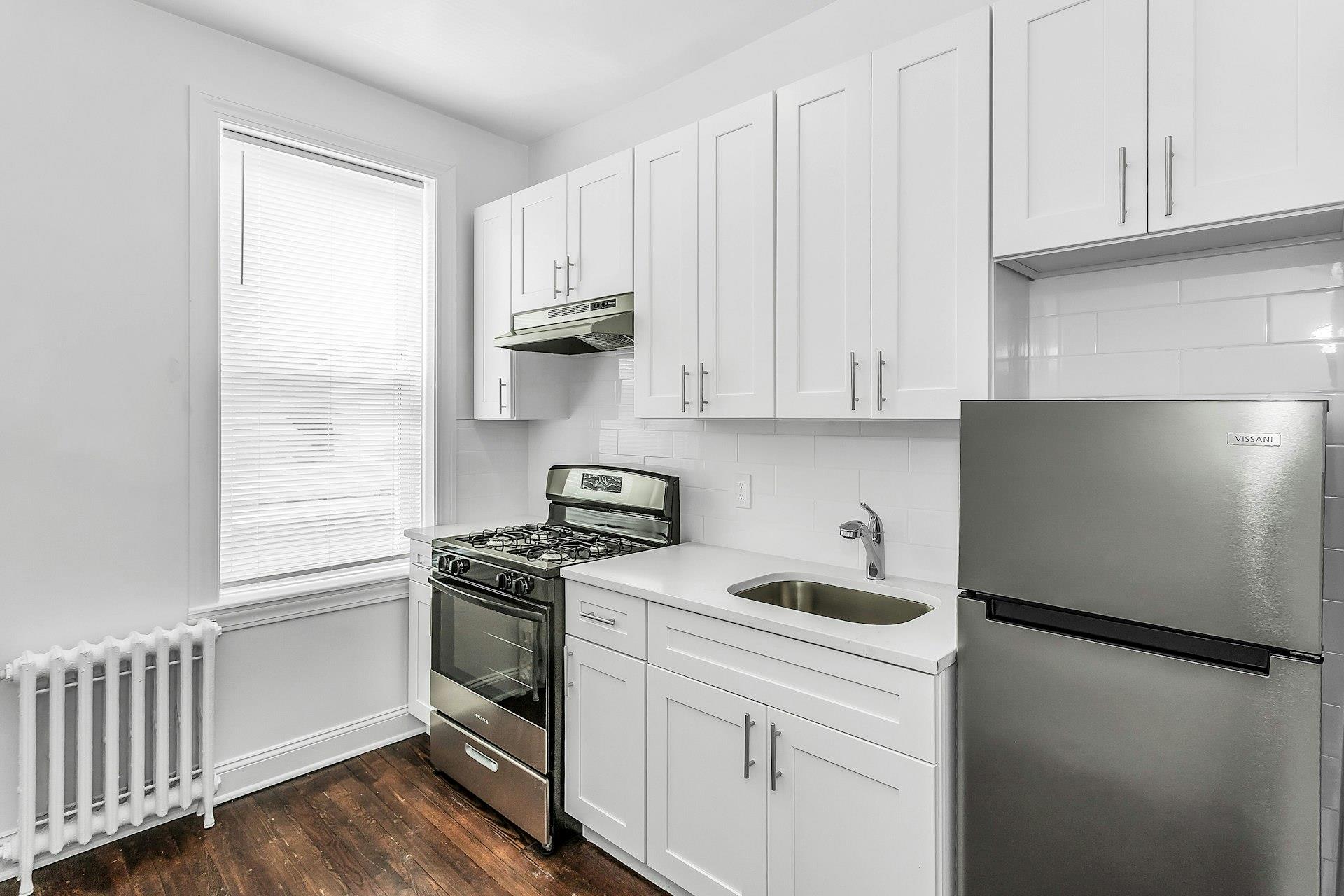 25-34 42nd Street, Astoria, NY 11103