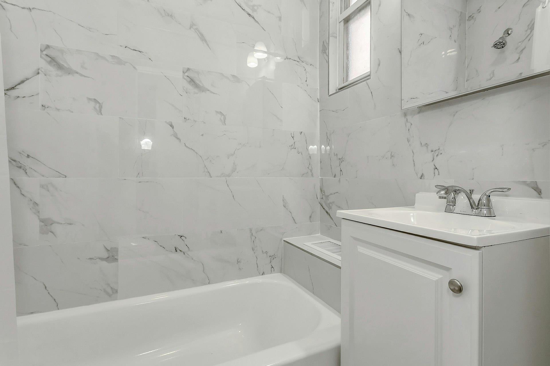 25-34 42nd Street, Astoria, NY 11103