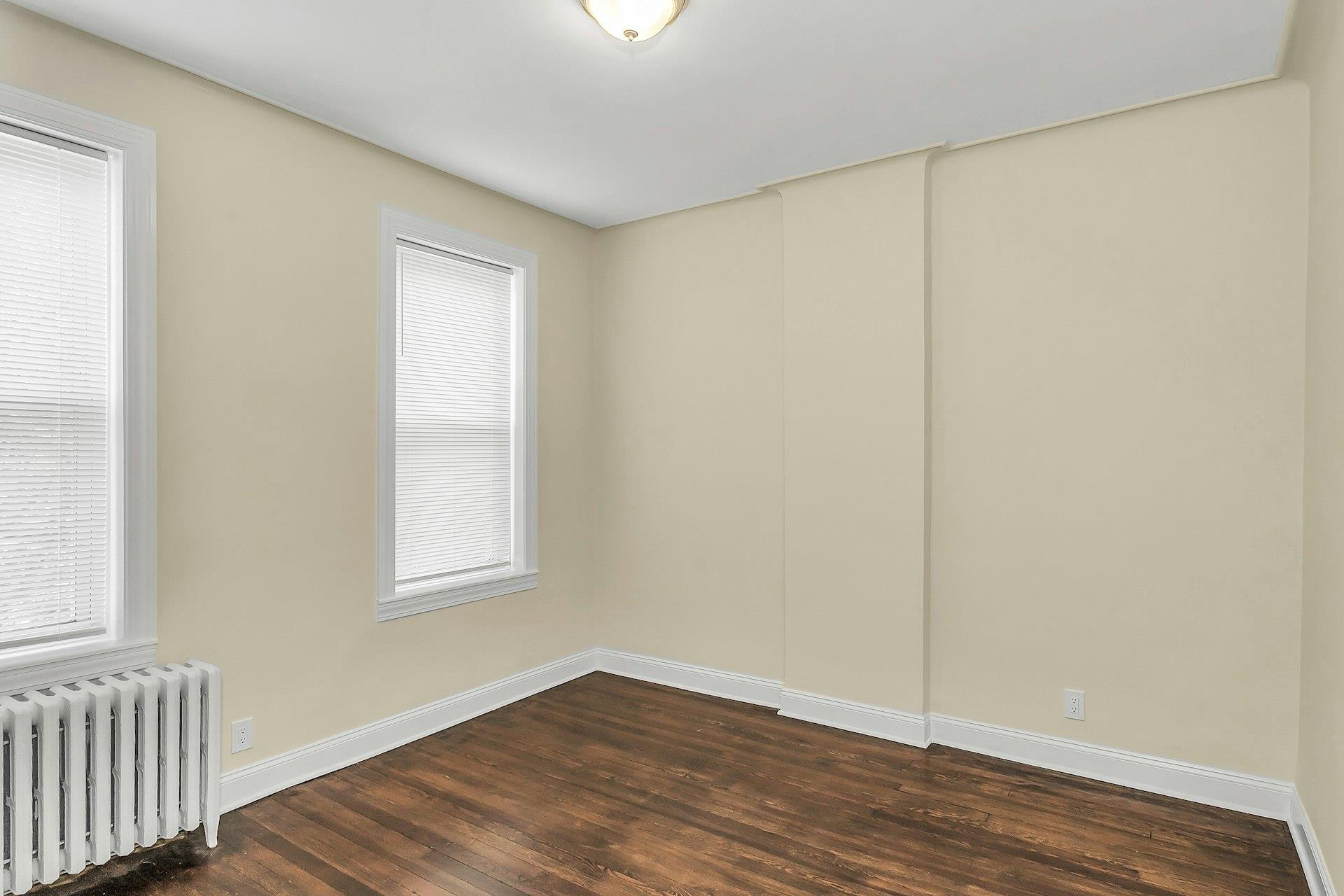 25-34 42nd Street, Astoria, NY 11103