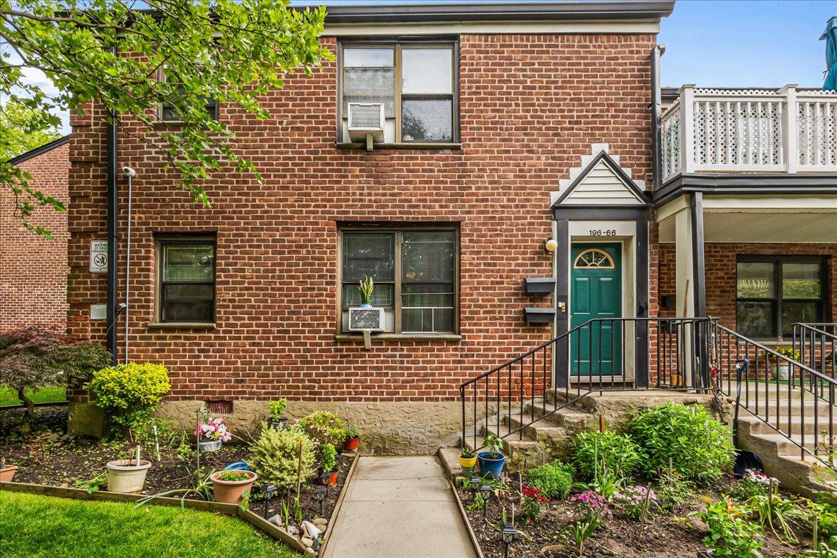 196-66 67th Avenue # 1FL, Fresh Meadows, NY 11365