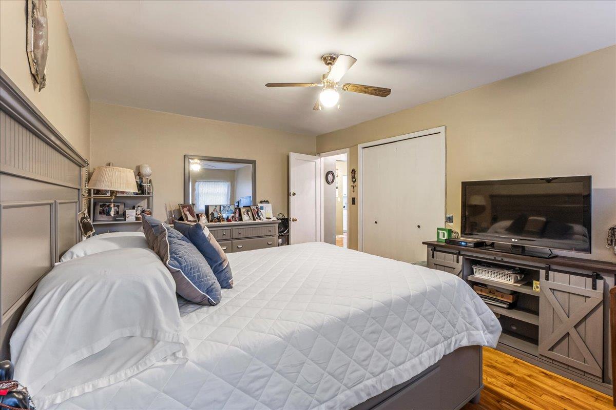 196-66 67th Avenue # 1FL, Fresh Meadows, NY 11365