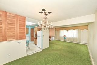 404 N Putnam Avenue, Lindenhurst, NY 11757