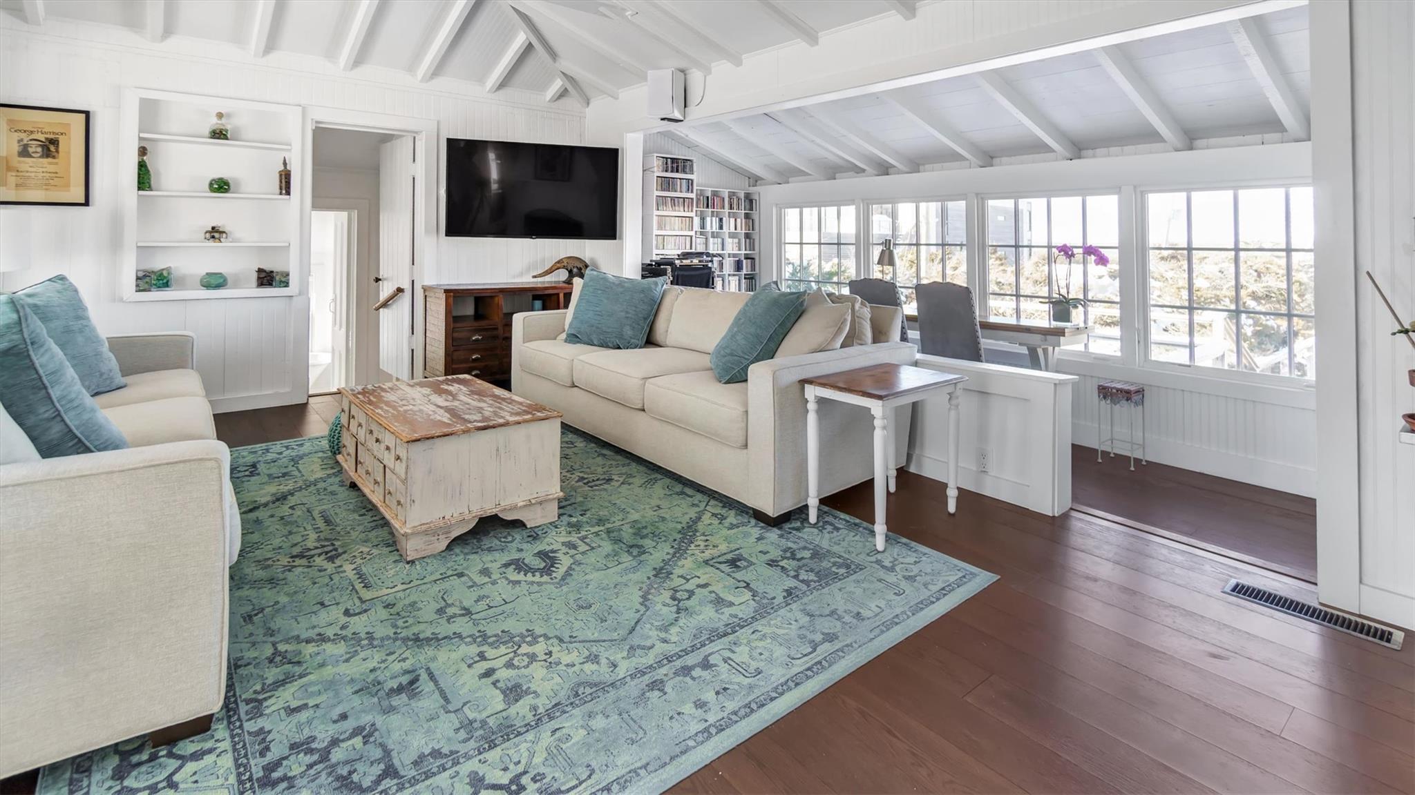 234 Dune Road, Quogue, NY 11959