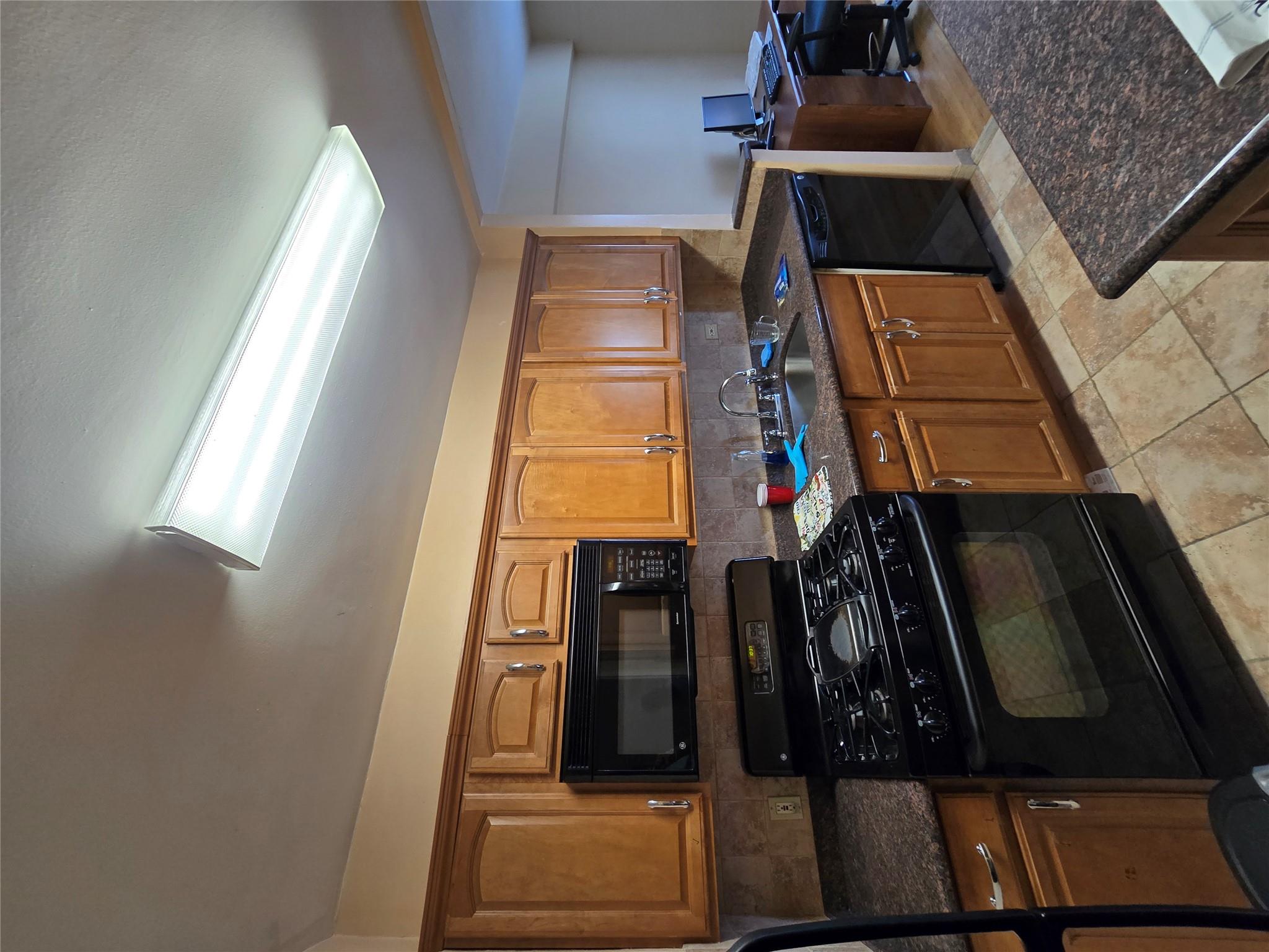 84-29 155th Ave # 6J, Howard Beach, NY 11414