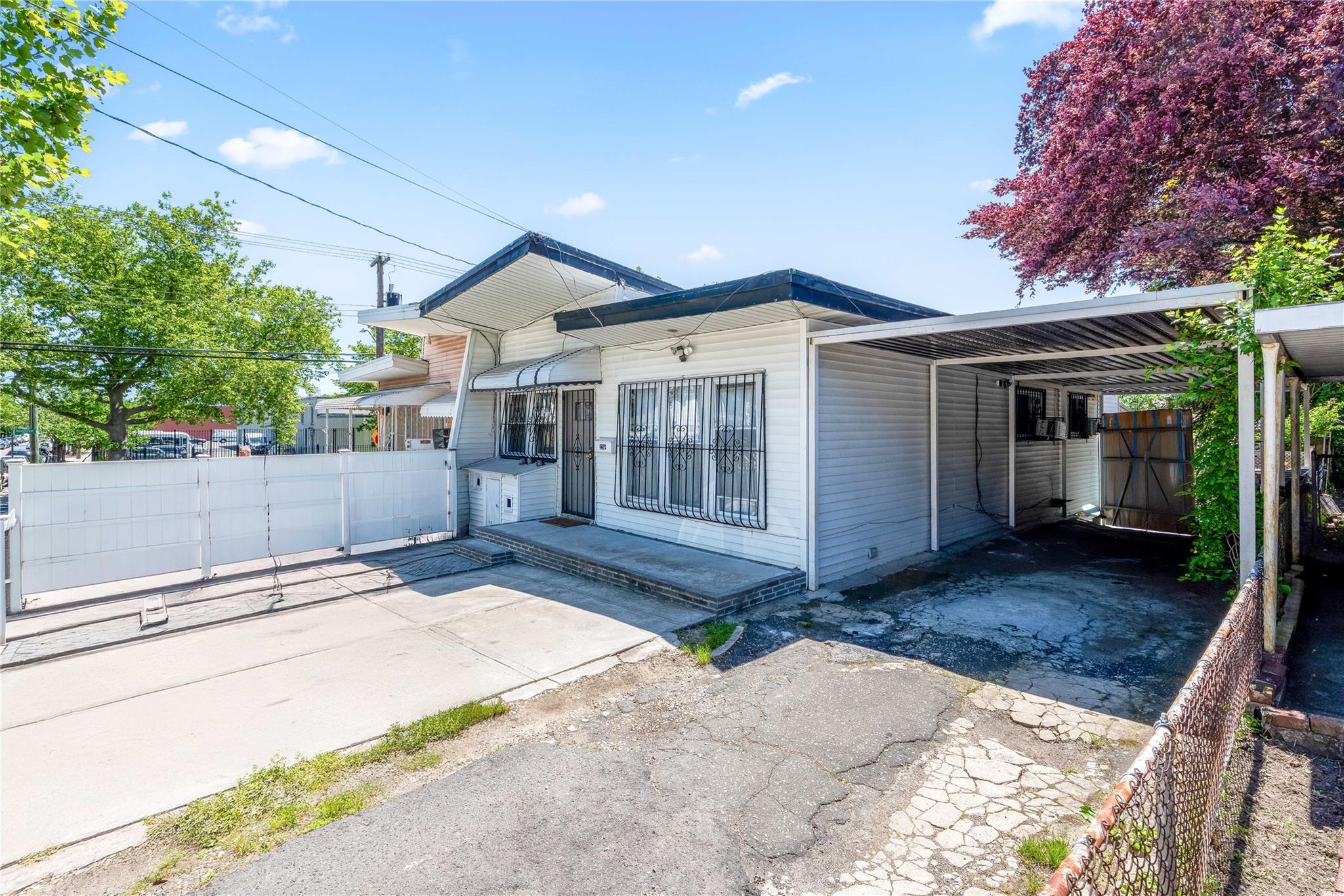 2268 Homer Avenue, Bronx, NY 10473