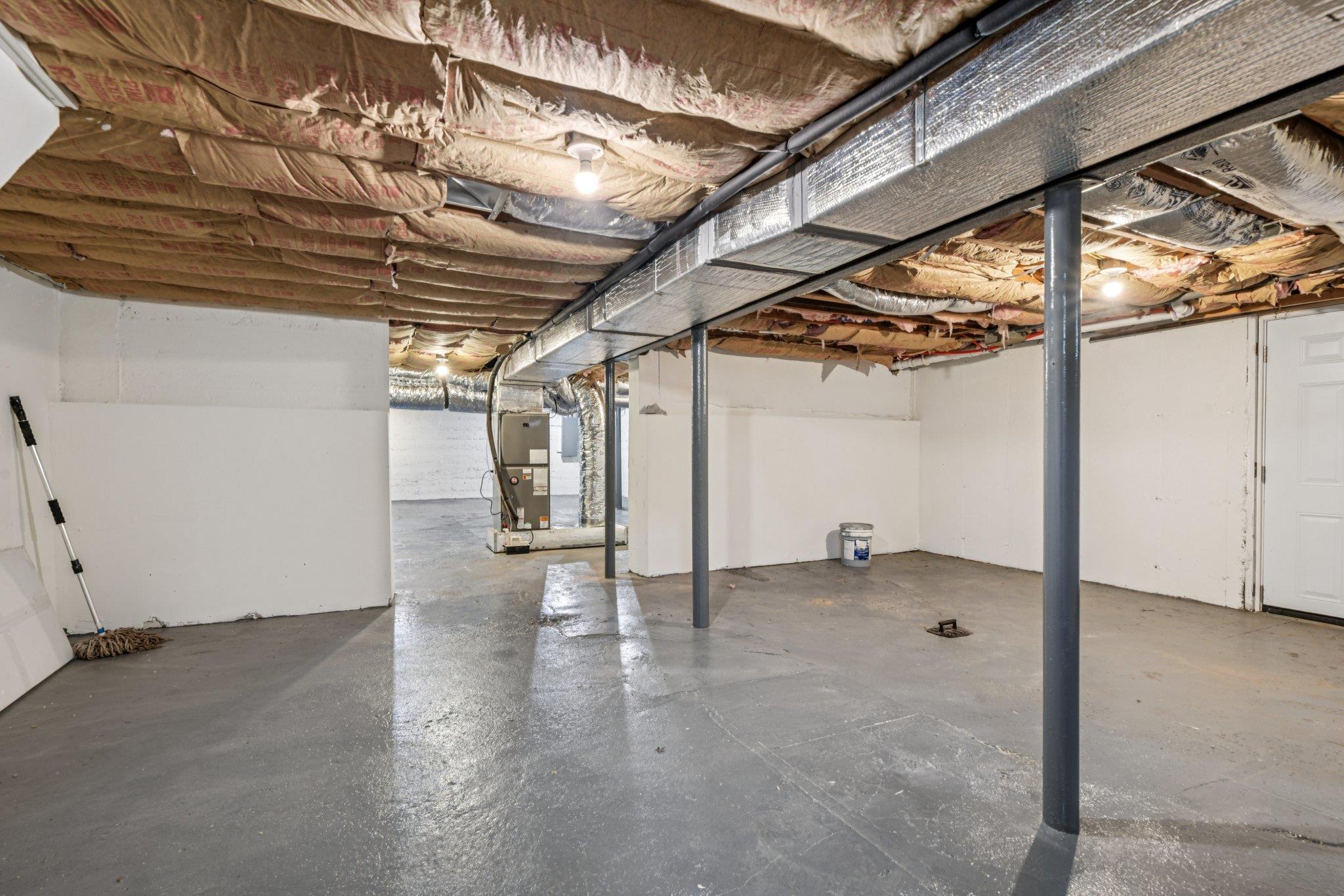 1293 Pulaski Road, East Northport, NY 11731