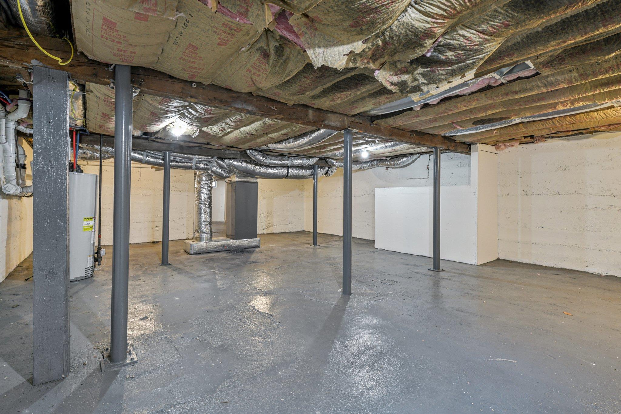 1293 Pulaski Road, East Northport, NY 11731