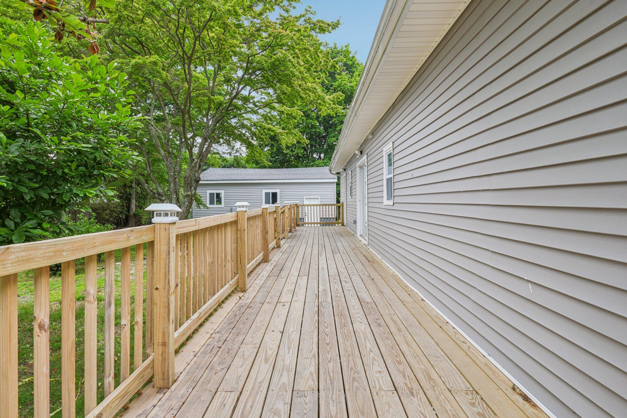 1293 Pulaski Road, East Northport, NY 11731