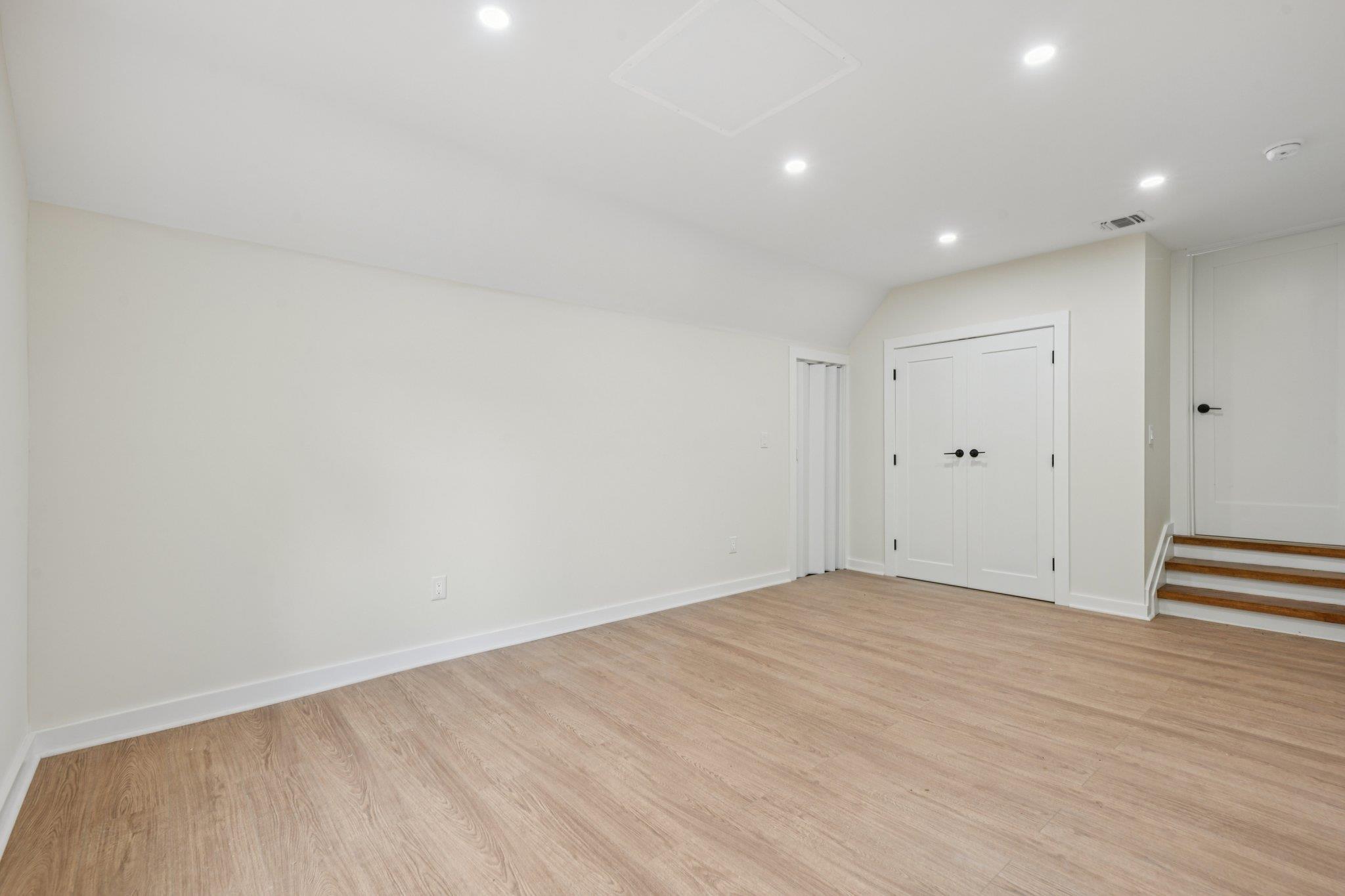 1293 Pulaski Road, East Northport, NY 11731