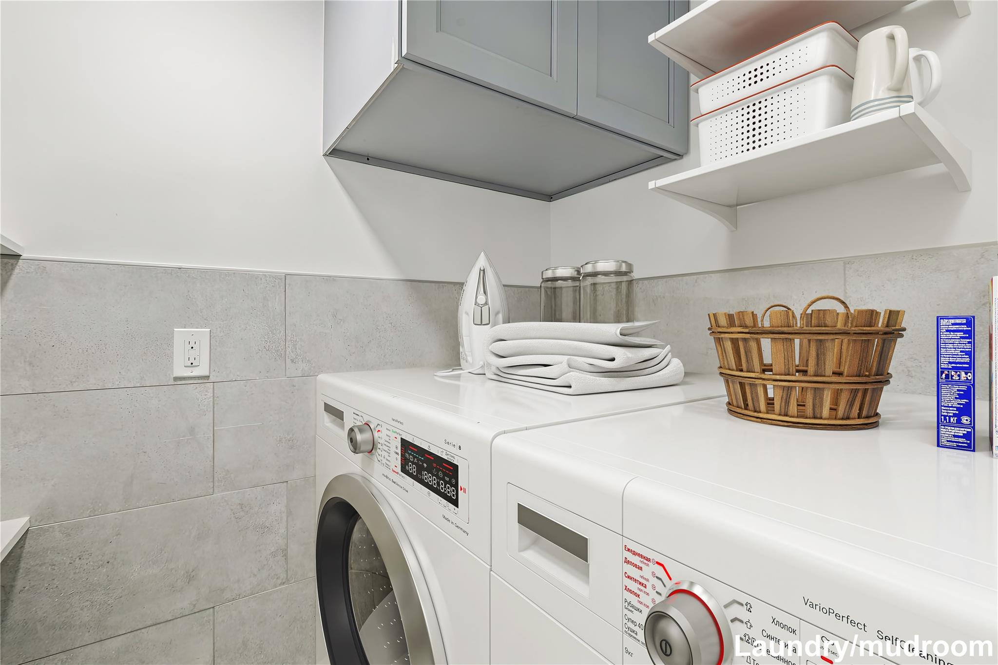 1293 Pulaski Road, East Northport, NY 11731