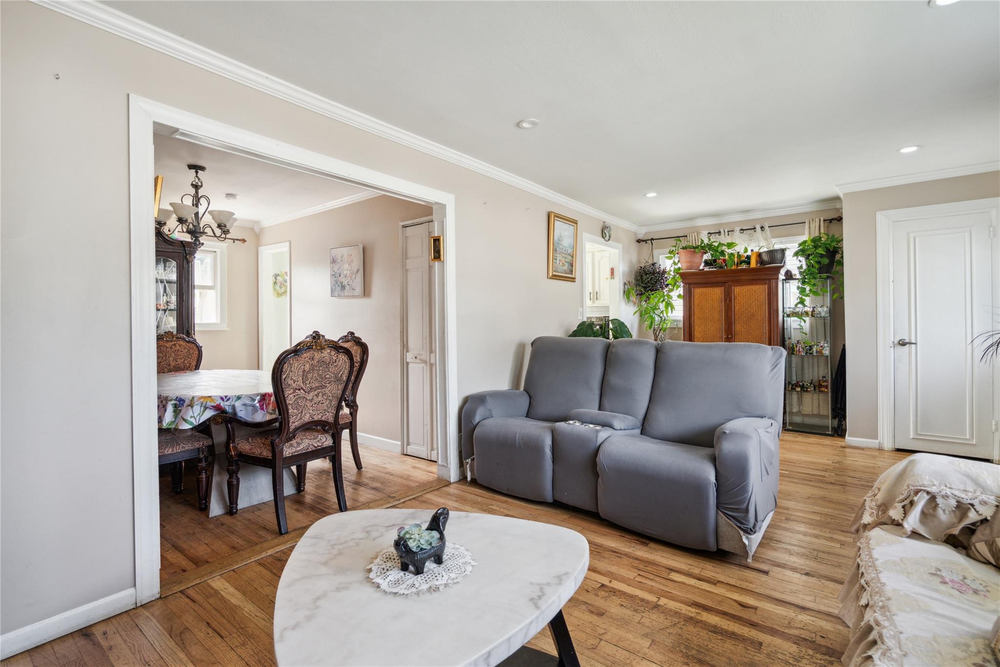 117 Ocean Avenue, Massapequa Park, NY 11762