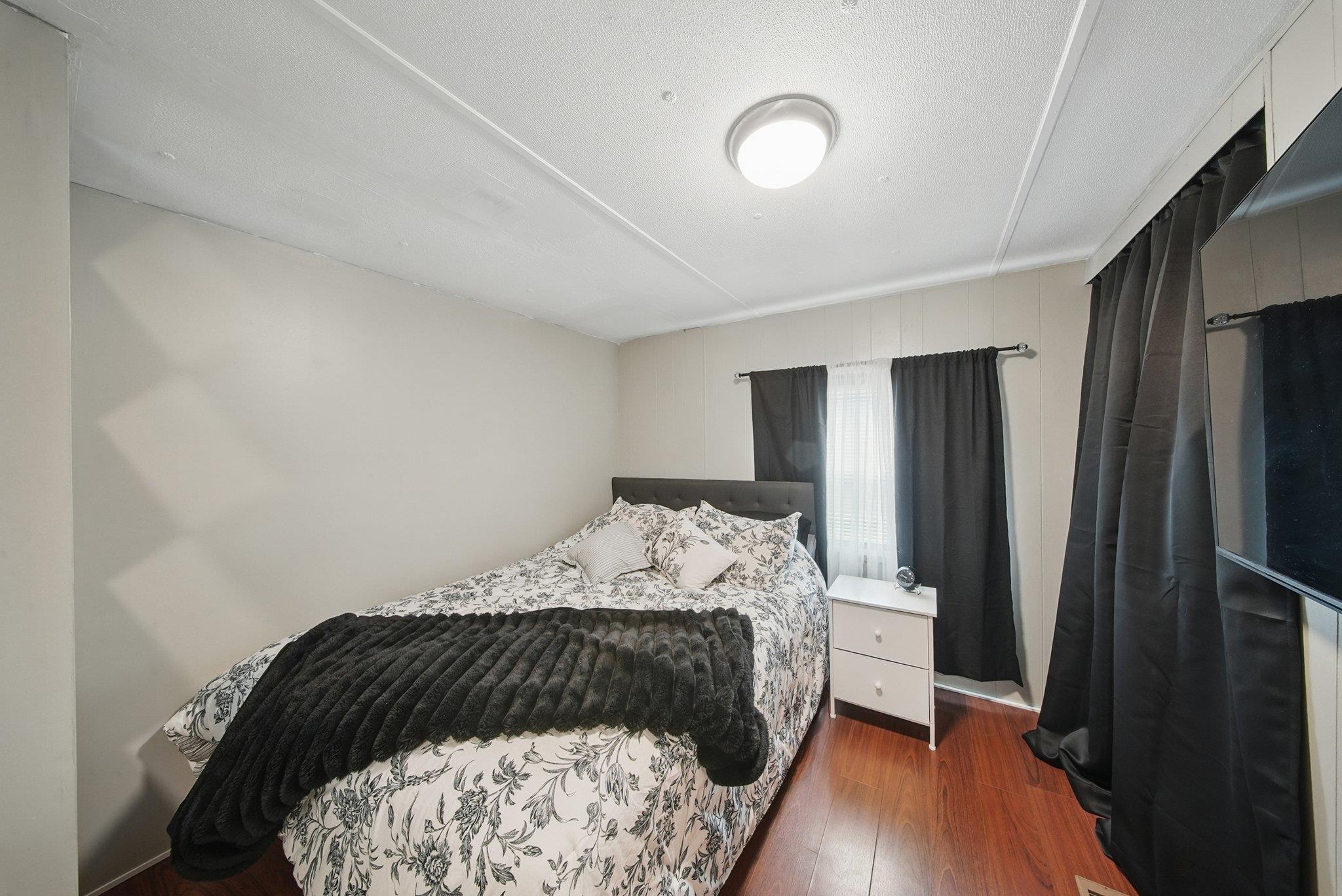 5 Oak Drive, Bloomingburg, NY 12721