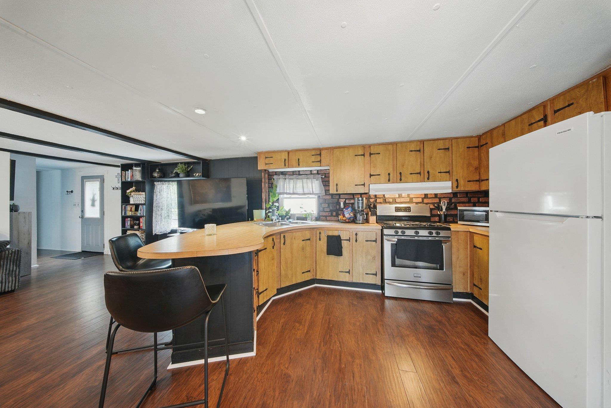 5 Oak Drive, Bloomingburg, NY 12721