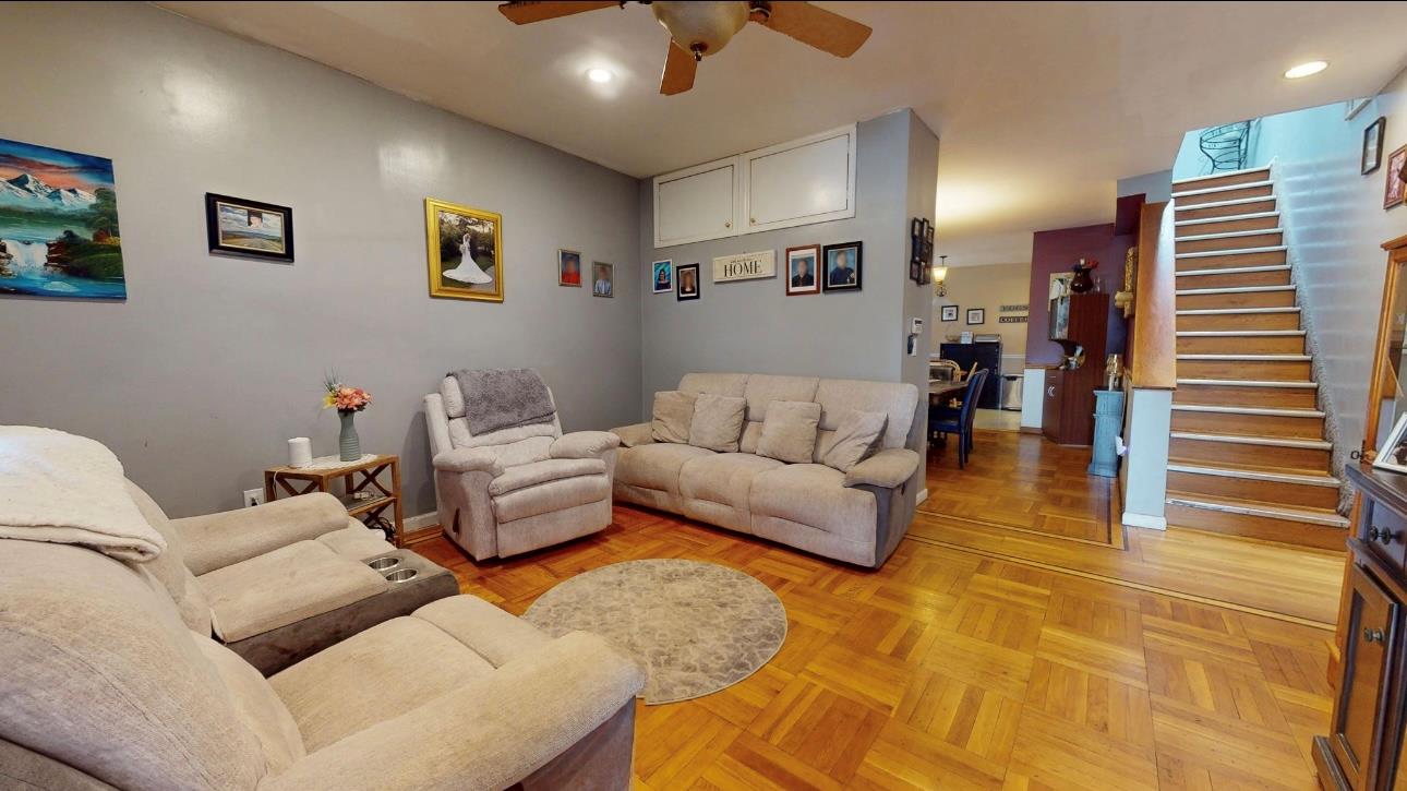 2547 Laconia Avenue, Bronx, NY 10469