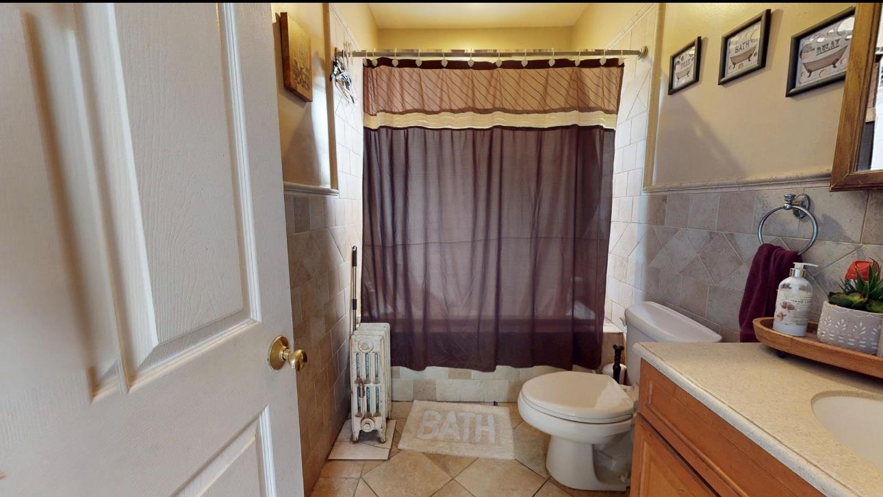 2547 Laconia Avenue, Bronx, NY 10469