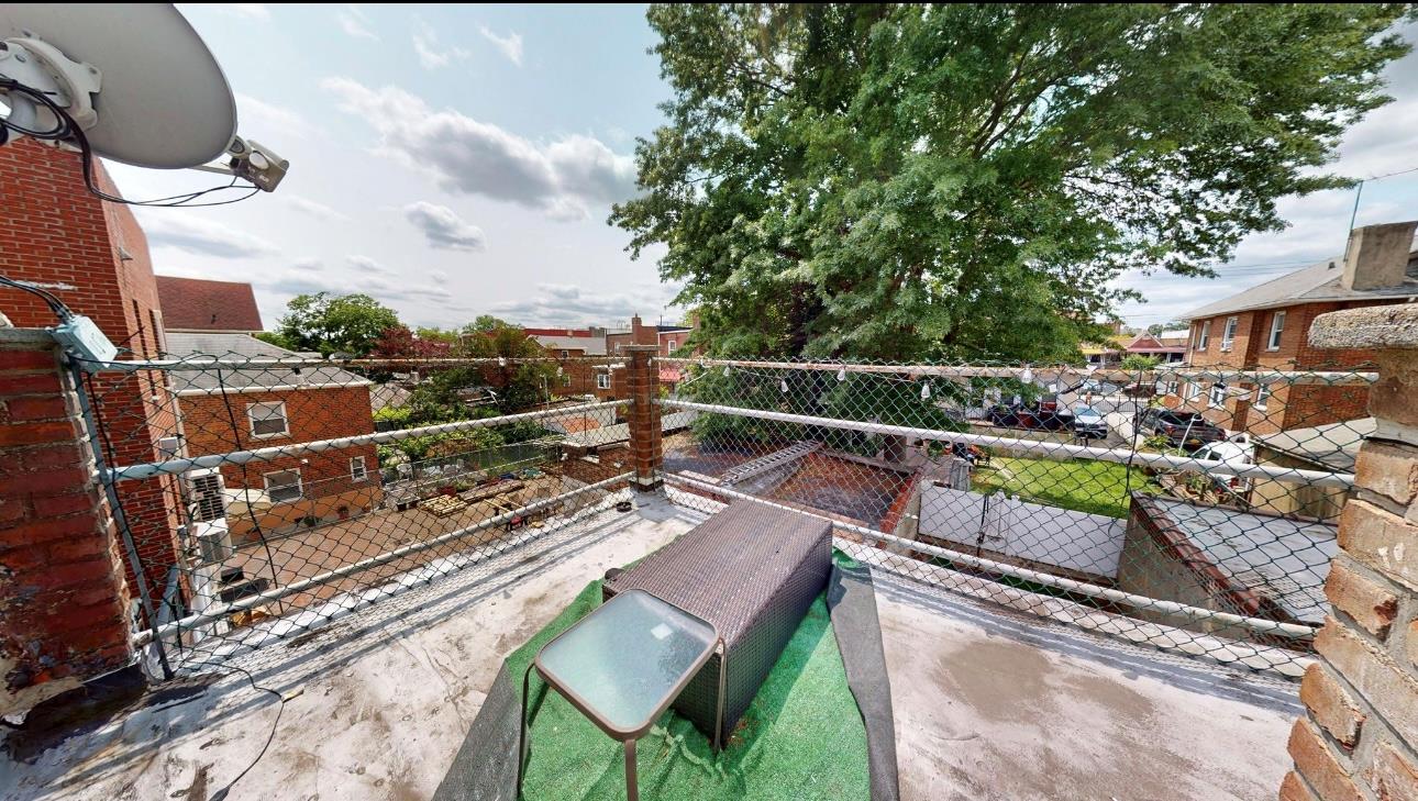 2547 Laconia Avenue, Bronx, NY 10469