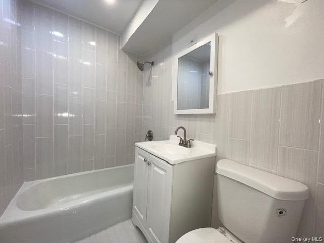 83-60 118th Street # 3C, Kew Gardens, NY 11415