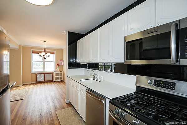 522 Shore Road # 1D, Long Beach, NY 11561