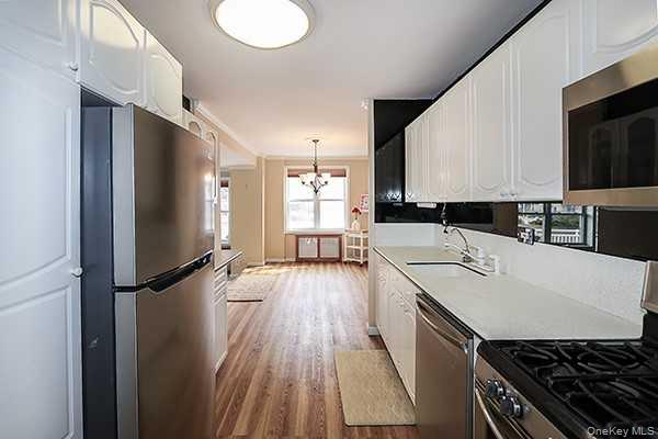 522 Shore Road # 1D, Long Beach, NY 11561