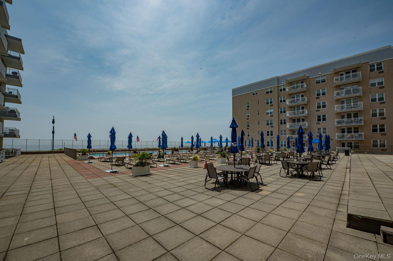 522 Shore Road # 1D, Long Beach, NY 11561