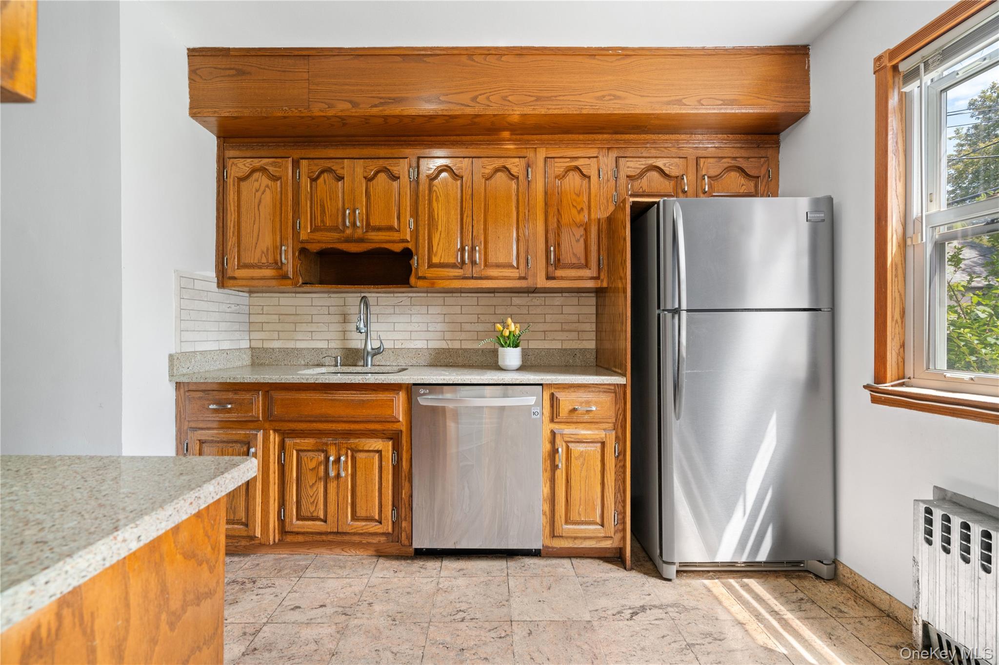 25-31 Bayside Lane, Flushing, NY 11358