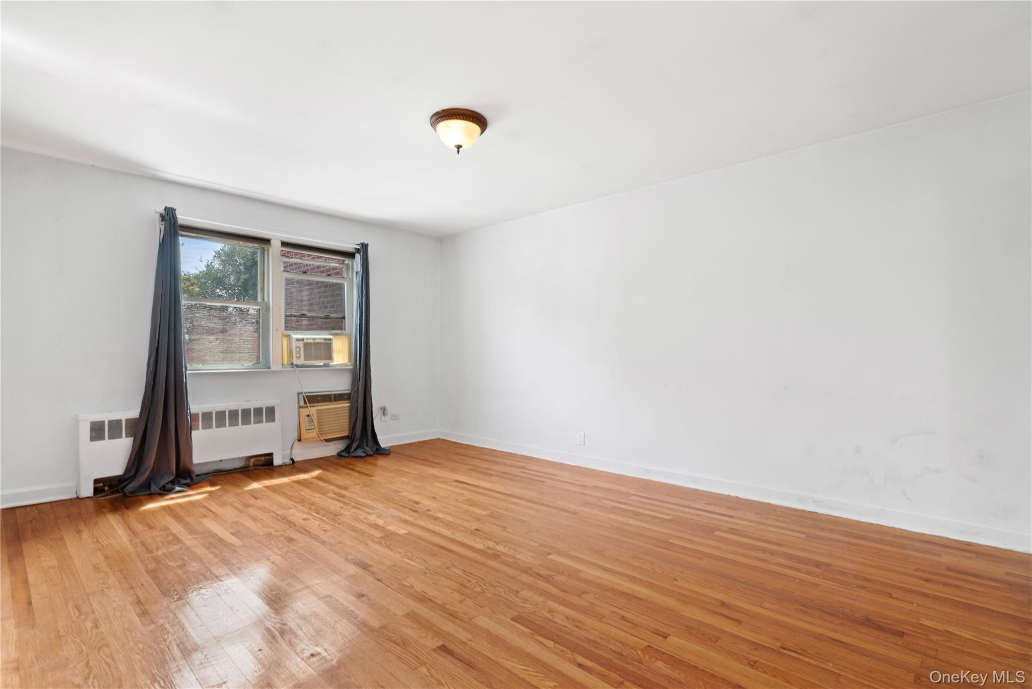 25-31 Bayside Lane, Flushing, NY 11358