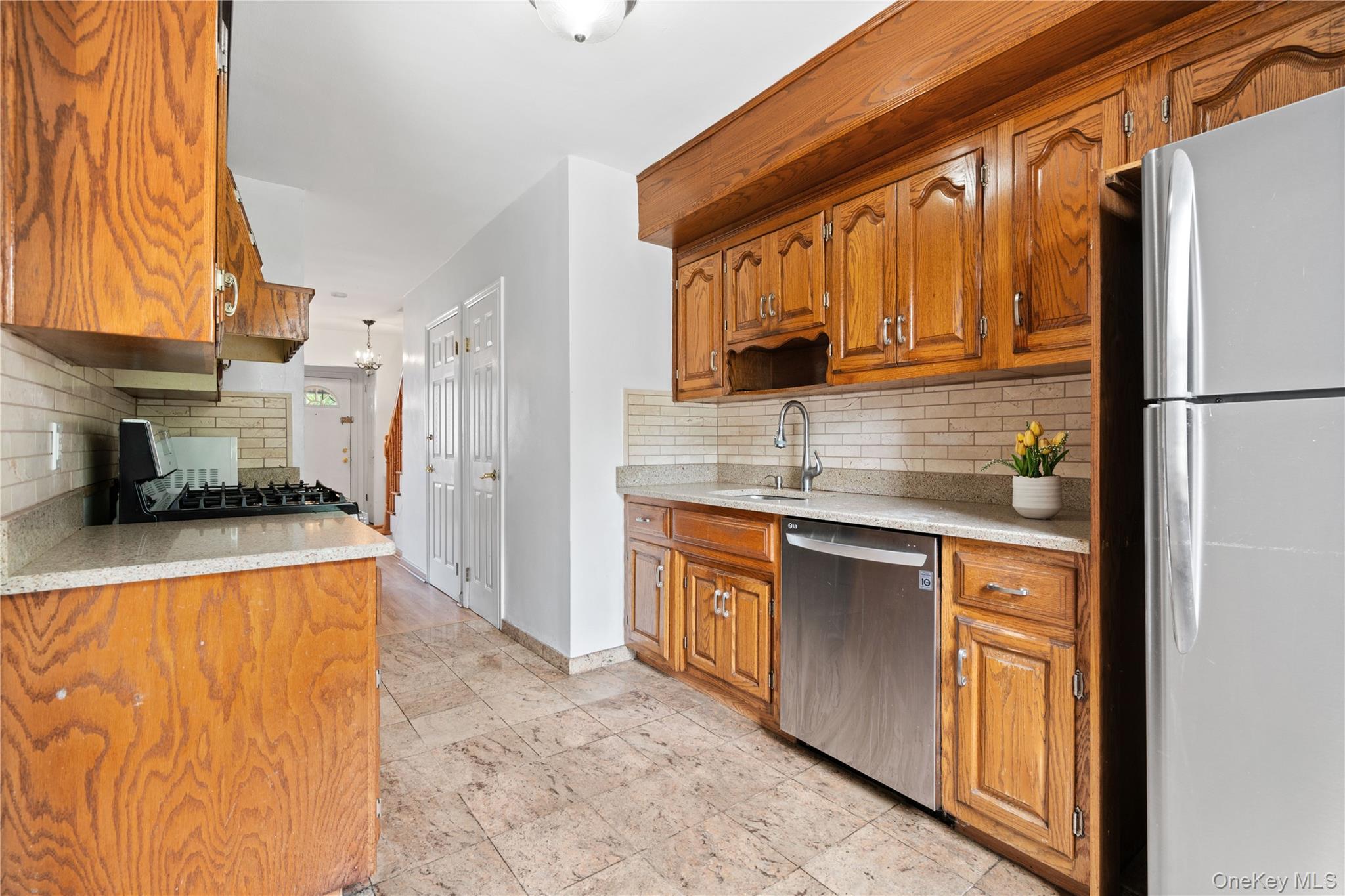 25-31 Bayside Lane, Flushing, NY 11358