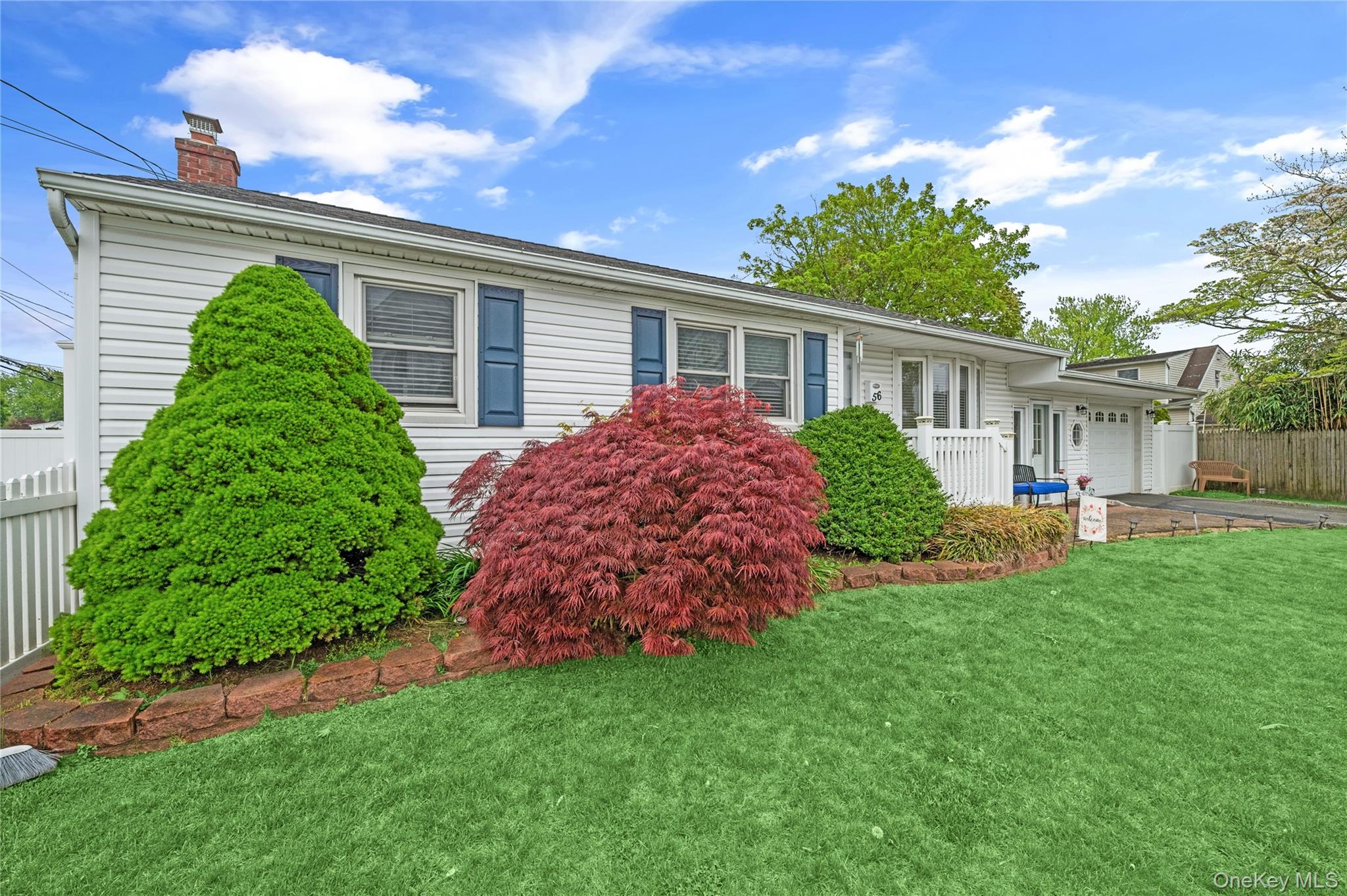 56 15th Avenue, West Babylon, NY 11704