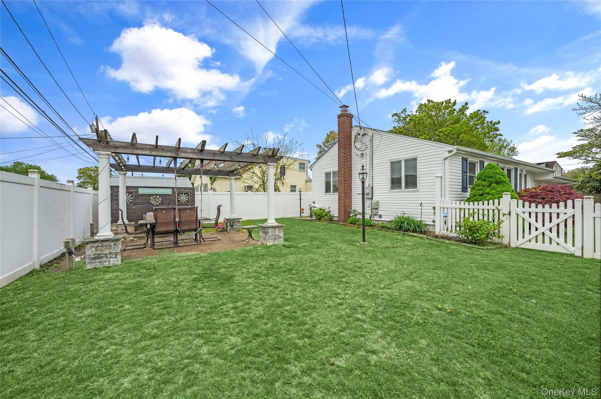 56 15th Avenue, West Babylon, NY 11704