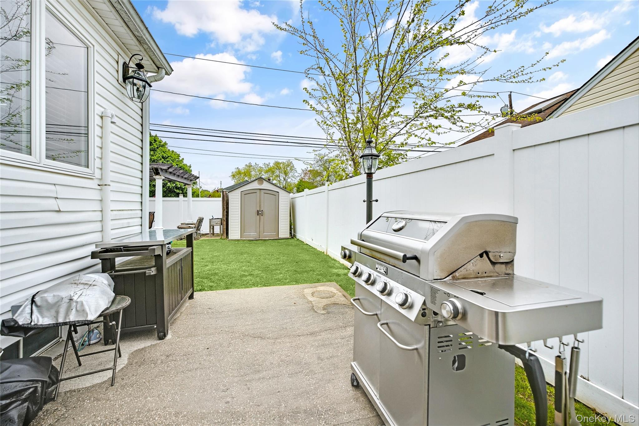 56 15th Avenue, West Babylon, NY 11704