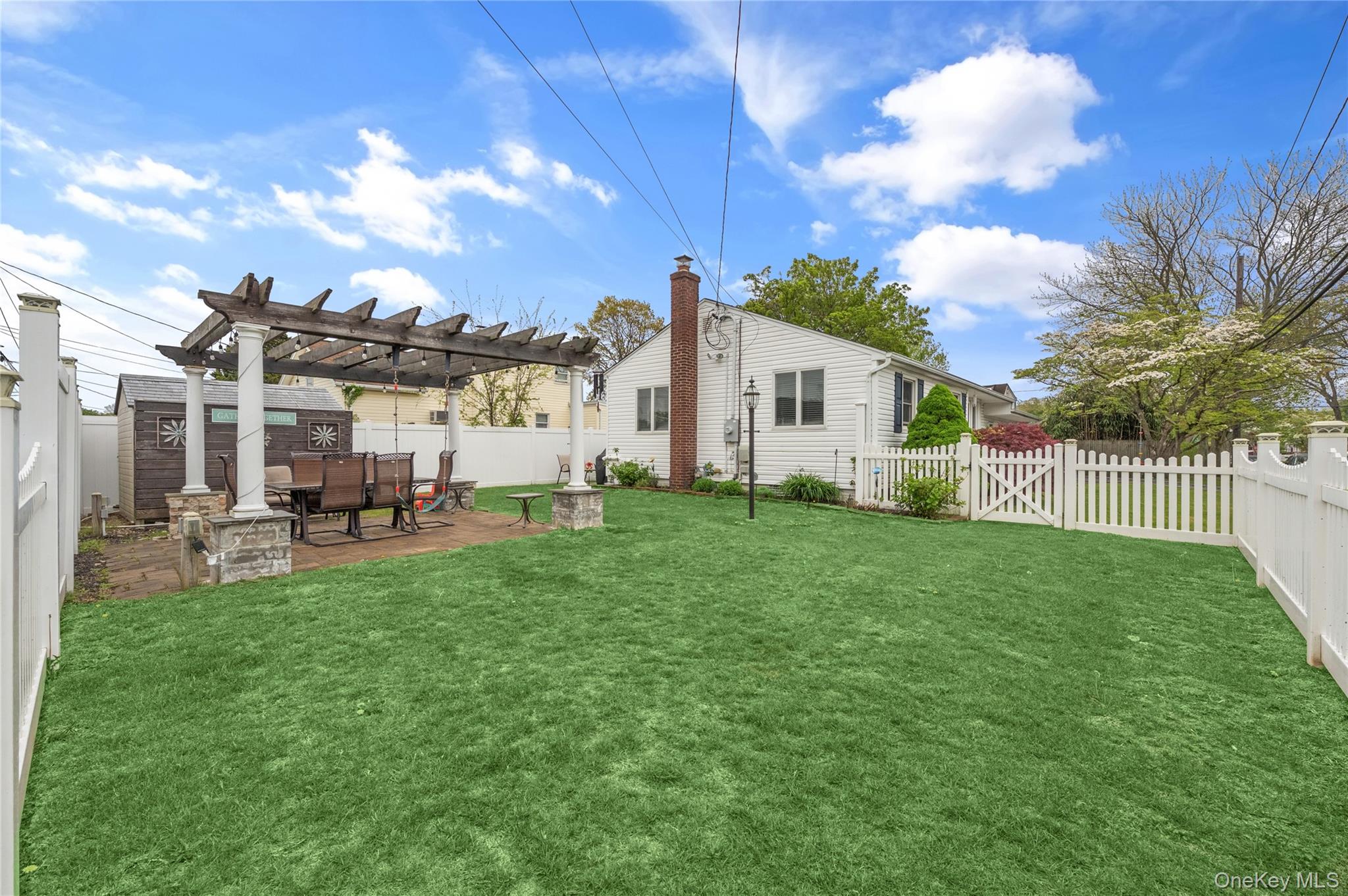 56 15th Avenue, West Babylon, NY 11704