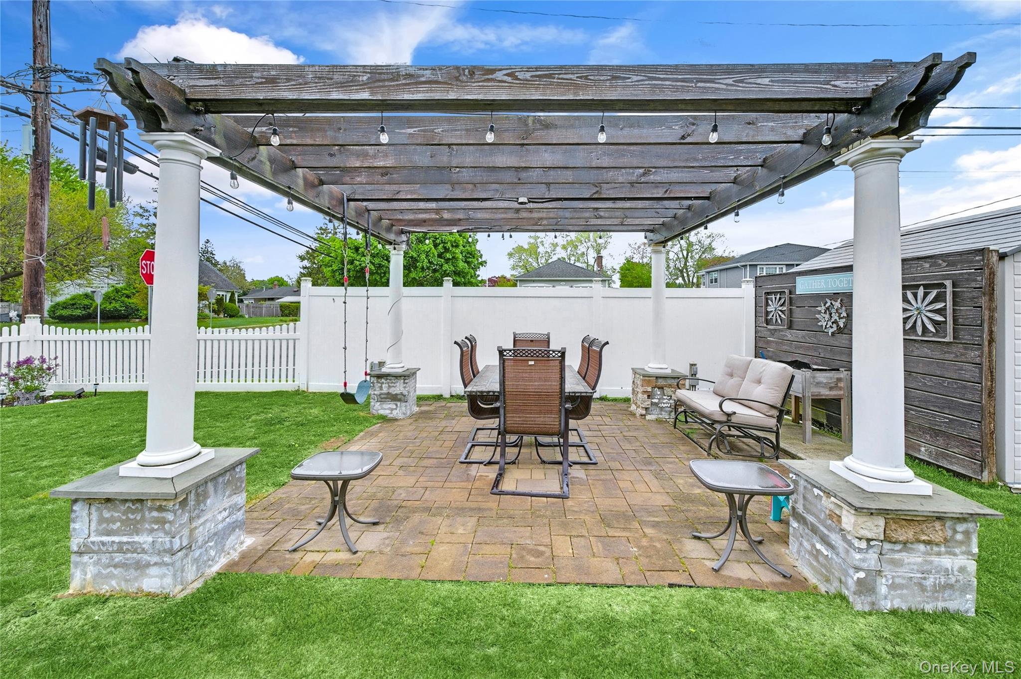 56 15th Avenue, West Babylon, NY 11704