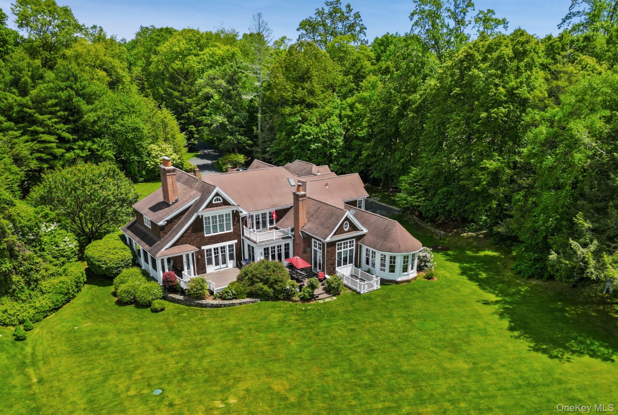 61 Carolyn Place, Chappaqua, NY 10514