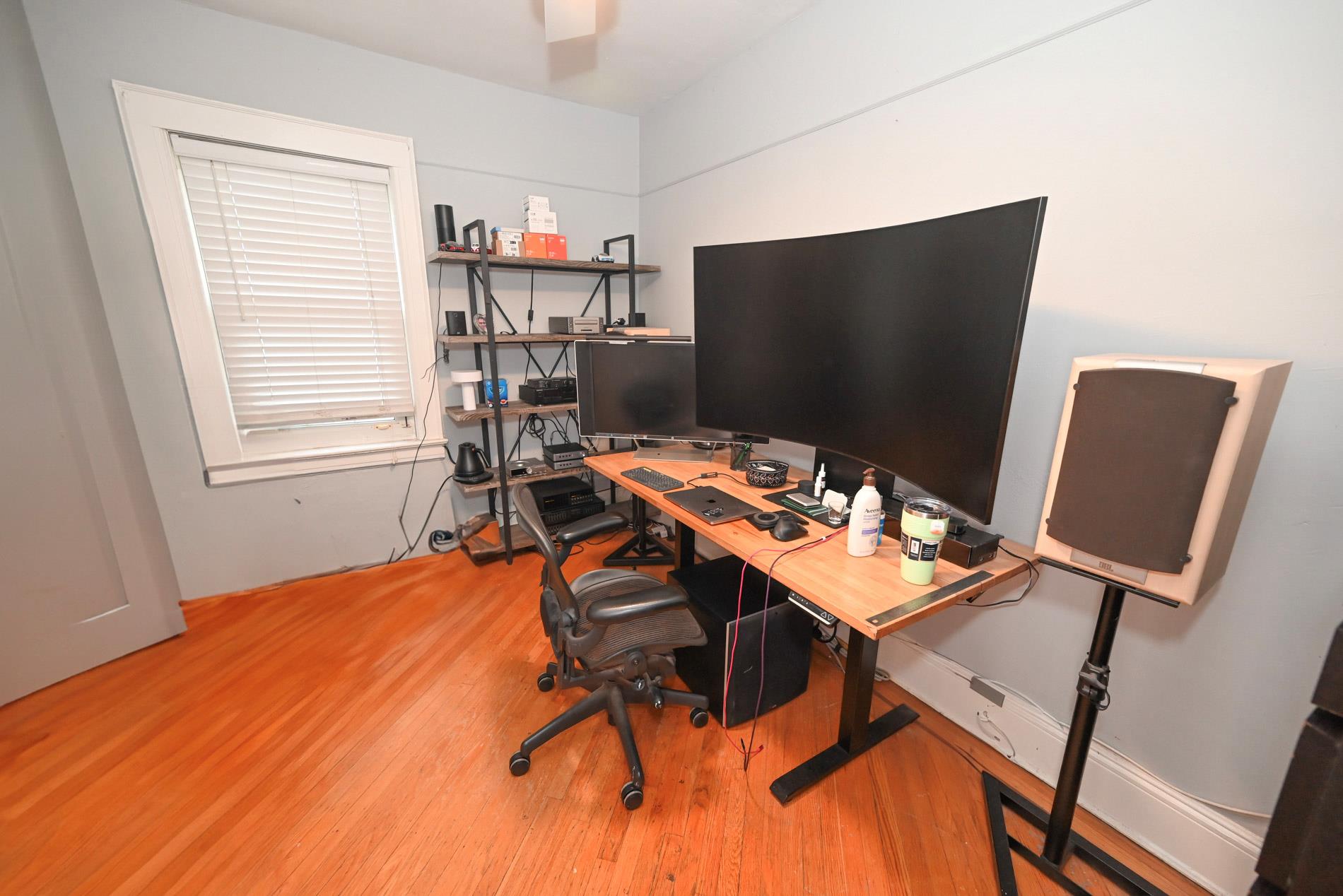 165 Page Rd Road, Valley Stream, NY 11581