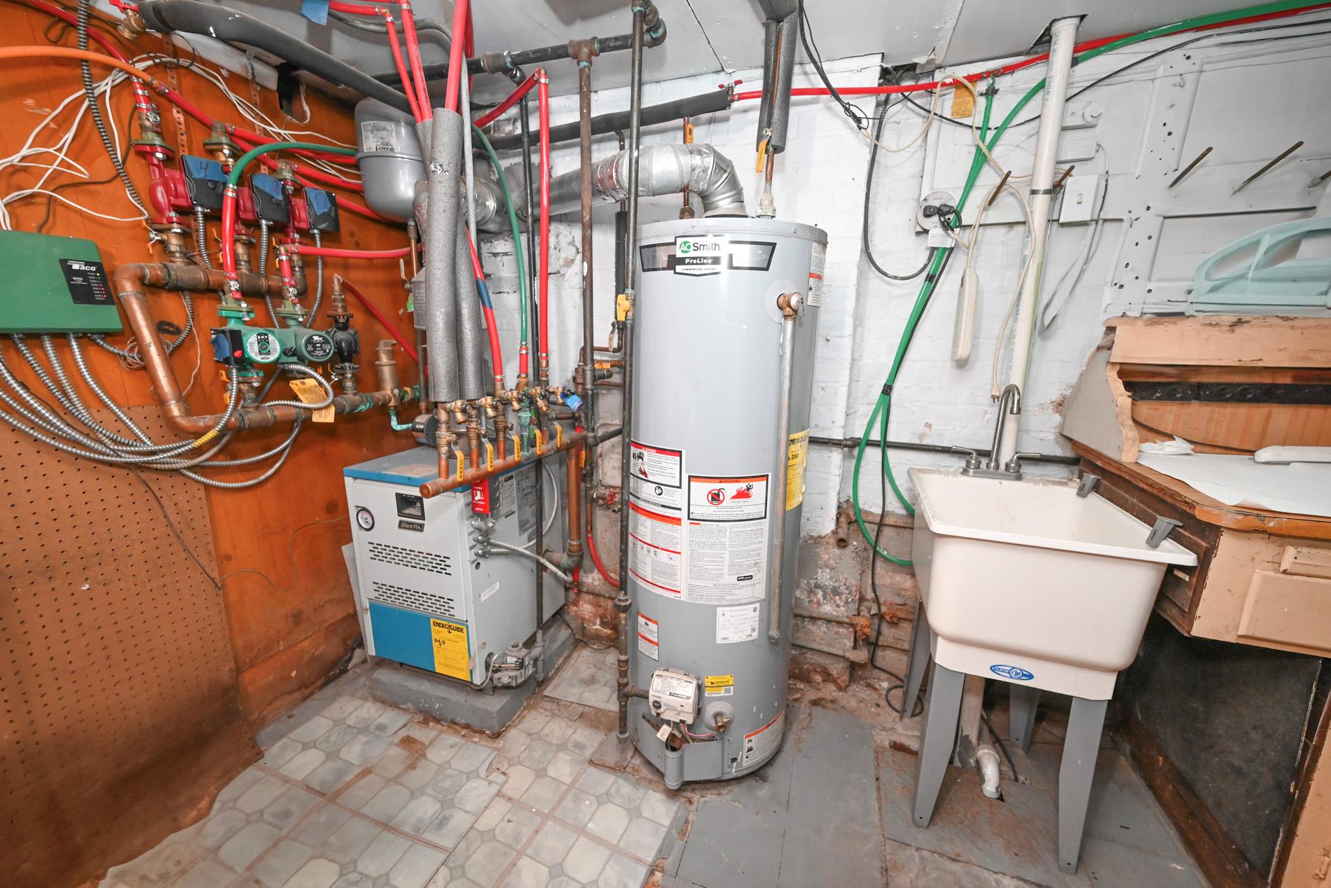 165 Page Rd Road, Valley Stream, NY 11581