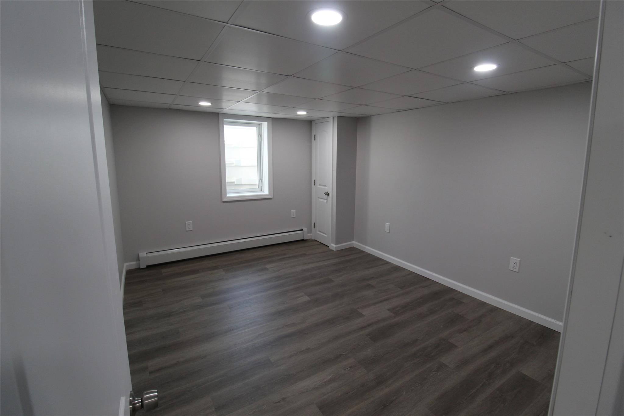 23 Frederick Avenue, Bay Shore, NY 11706