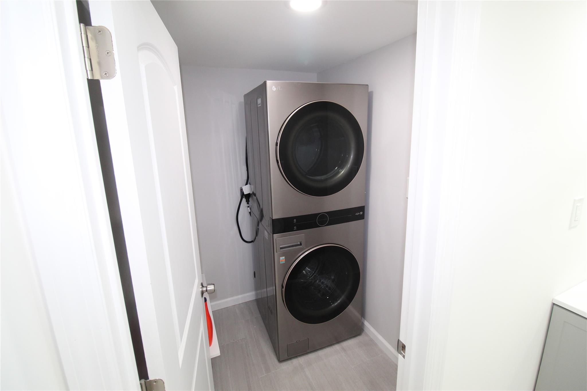 23 Frederick Avenue, Bay Shore, NY 11706