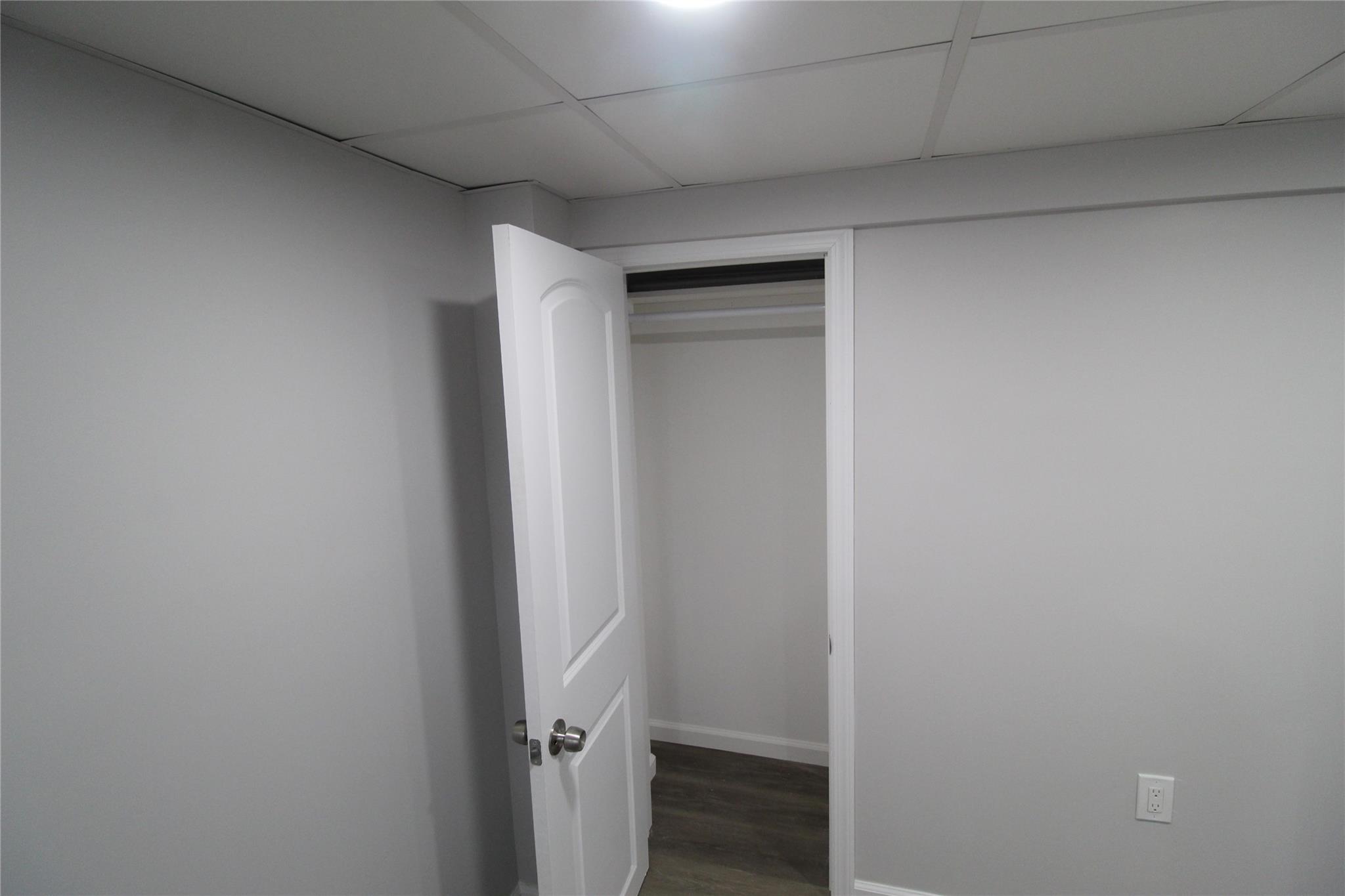 23 Frederick Avenue, Bay Shore, NY 11706