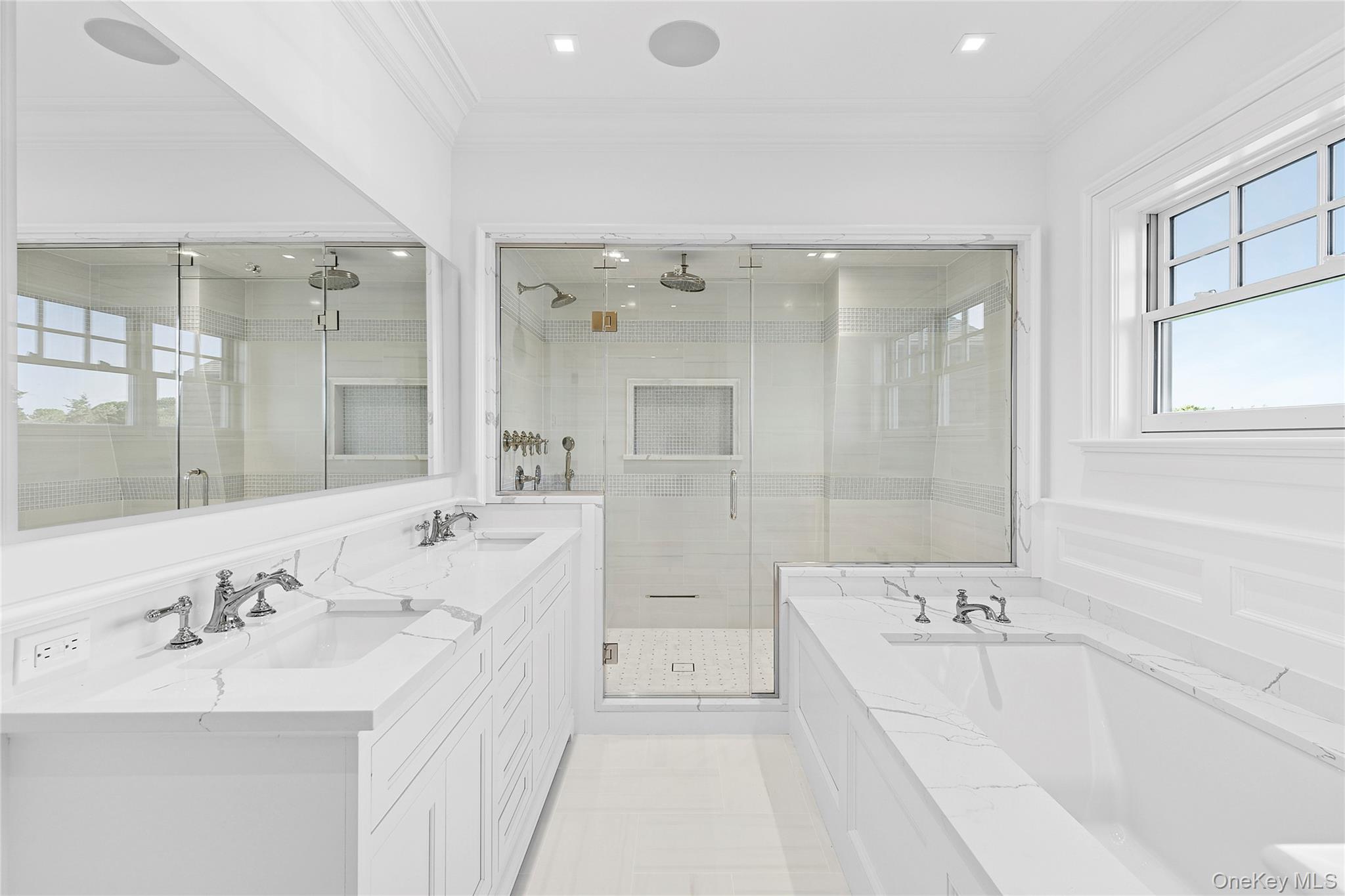 44 Club Lane, Remsenburg, NY 11960