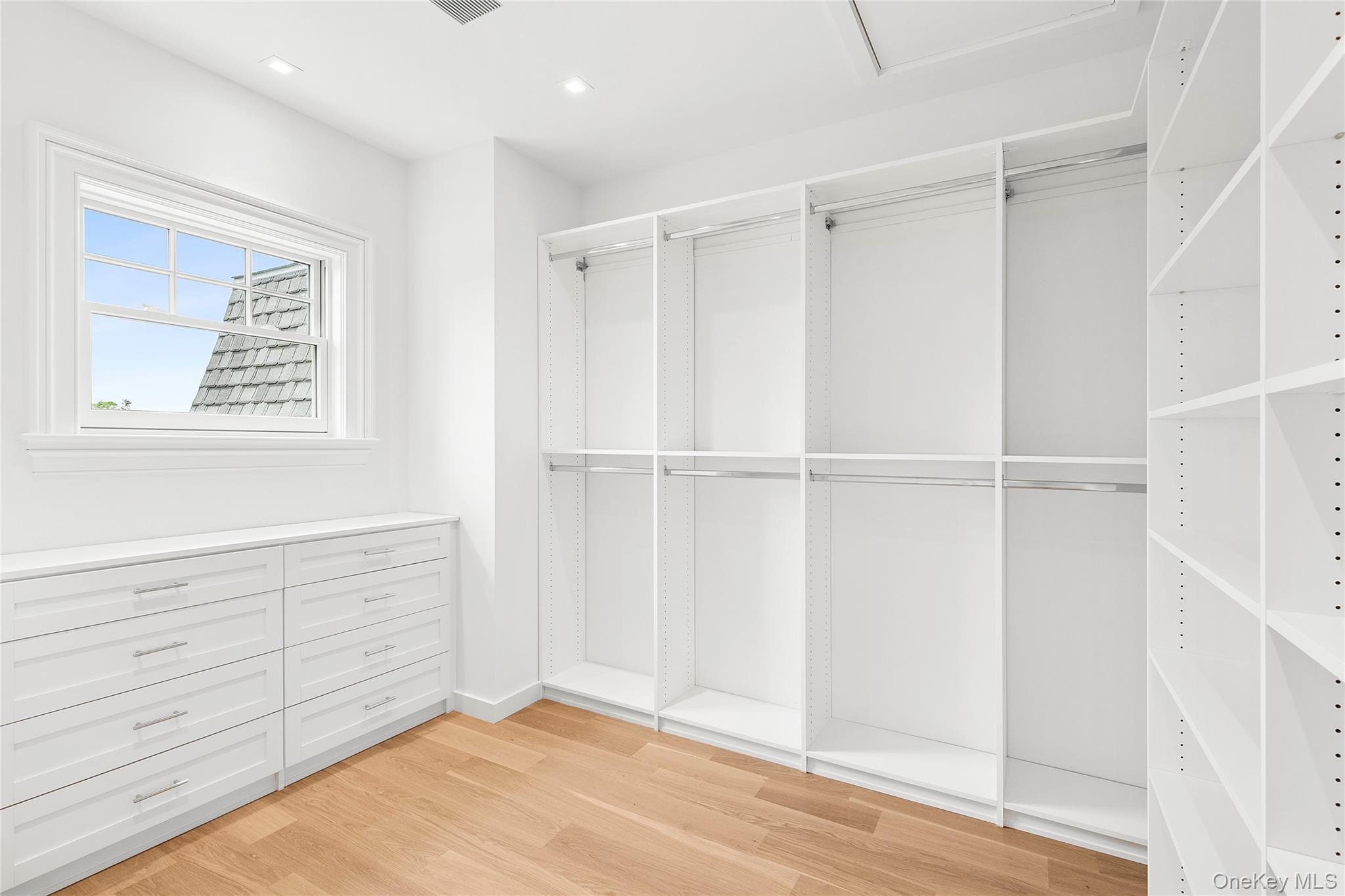 44 Club Lane, Remsenburg, NY 11960