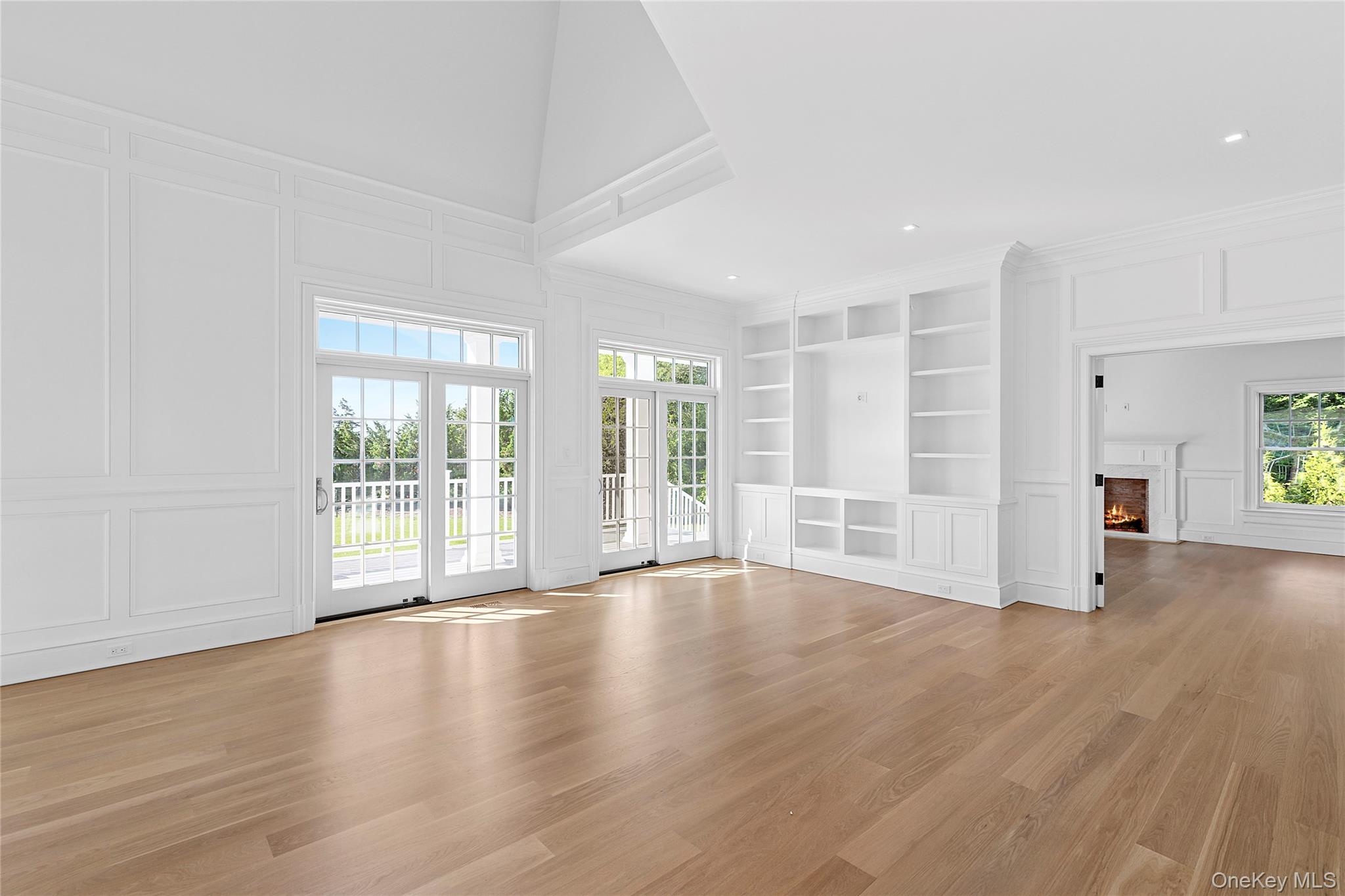 44 Club Lane, Remsenburg, NY 11960