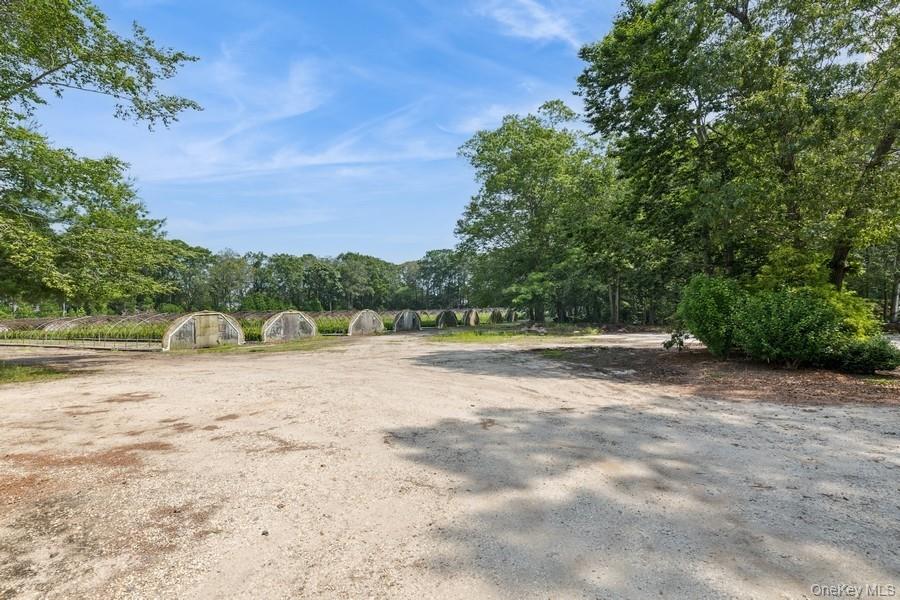 550 / 538 Herricks Lane, Jamesport, NY 11901