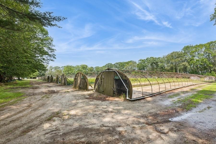 550 / 538 Herricks Lane, Jamesport, NY 11901