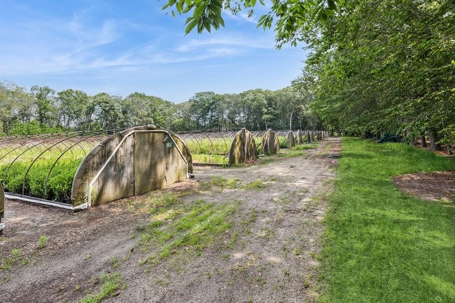 550 / 538 Herricks Lane, Jamesport, NY 11901