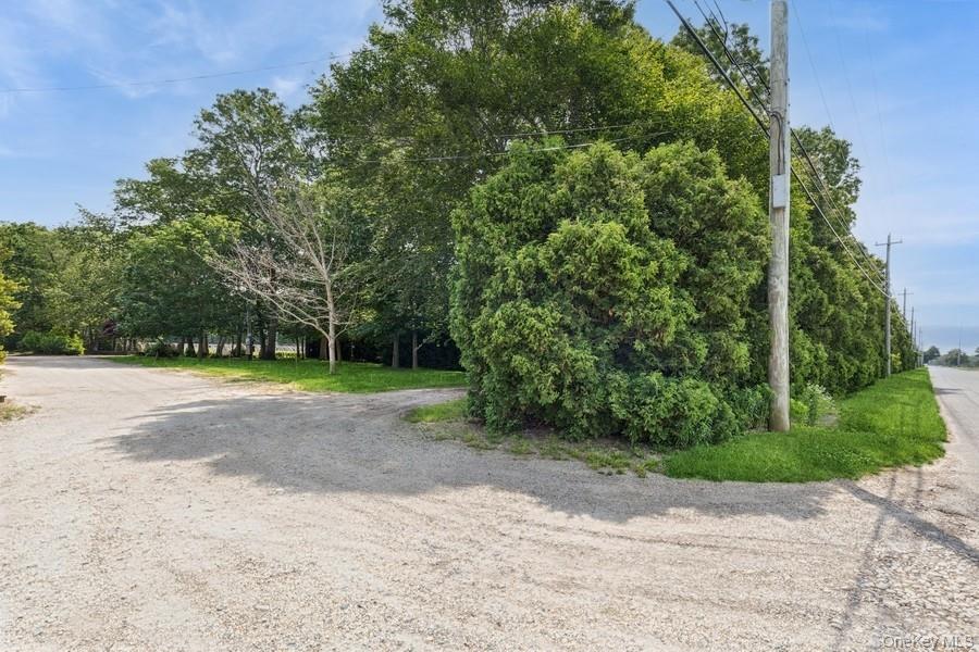 550 / 538 Herricks Lane, Jamesport, NY 11901