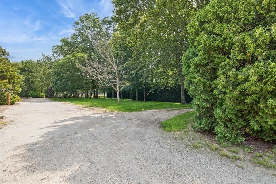 550 / 538 Herricks Lane, Jamesport, NY 11901