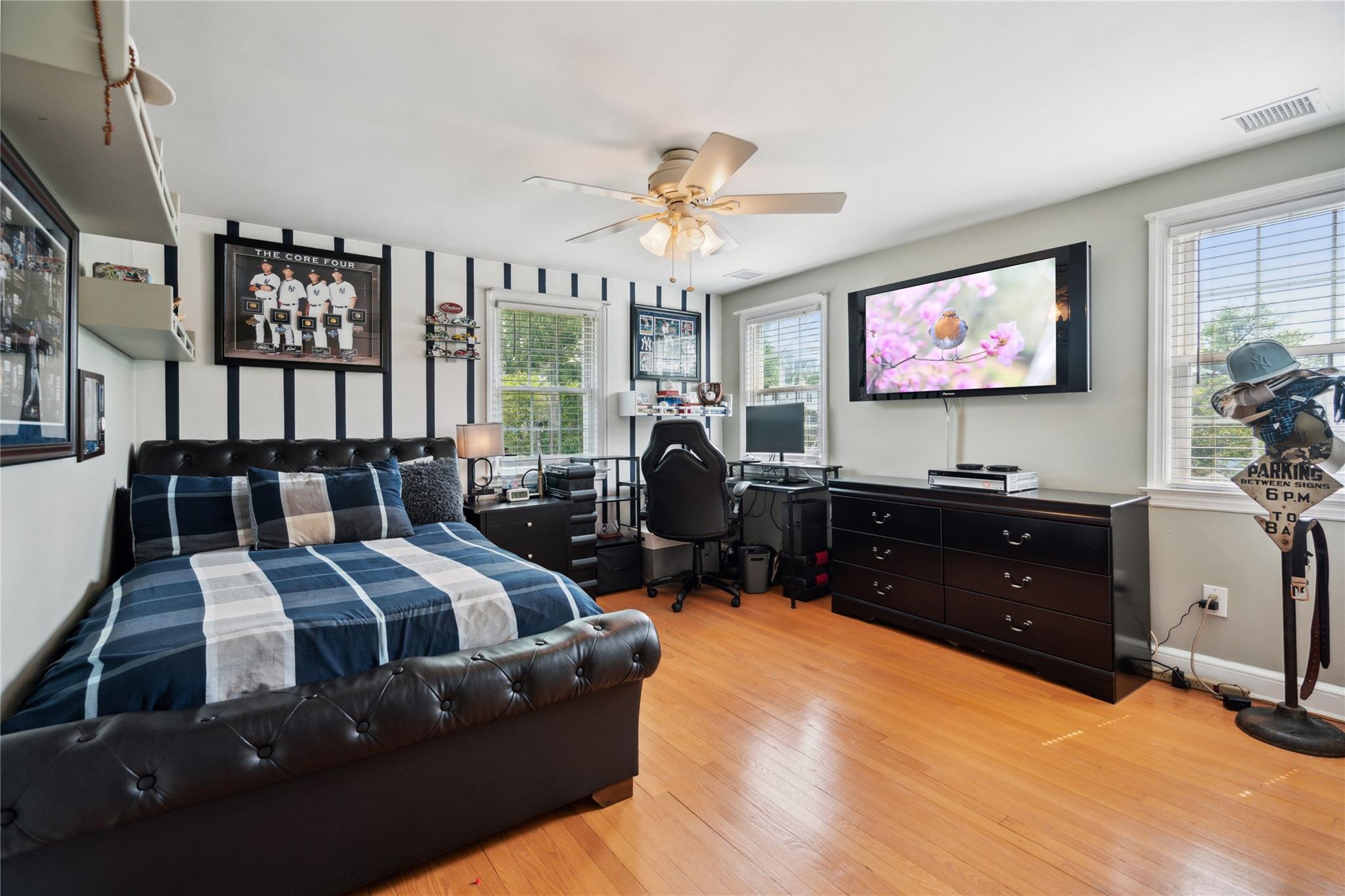 10 Atlas Avenue, Malverne, NY 11565