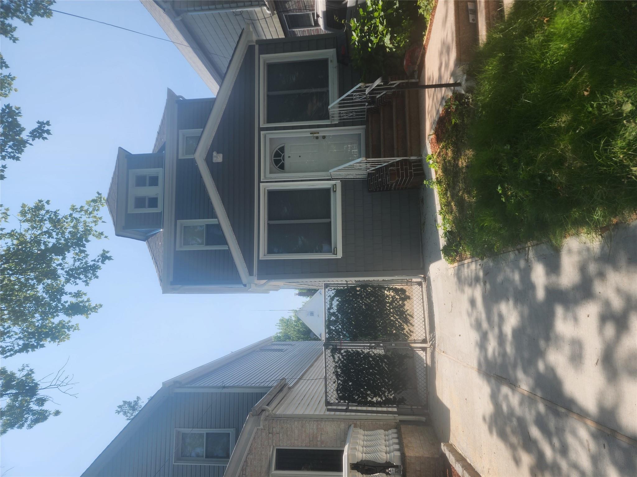 88-38 201st Street, Hollis, NY 11423